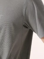 Arcteryx Camiseta Con Cuello Redondo Cormac Ss Hombre Void (1)