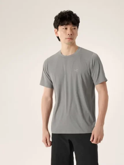 Arcteryx Camiseta Con Cuello Redondo Cormac Ss Hombre Void (6)